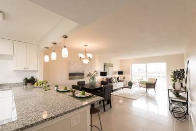 Neutral Color pallet in this open plan layout, Hollywood Florida
